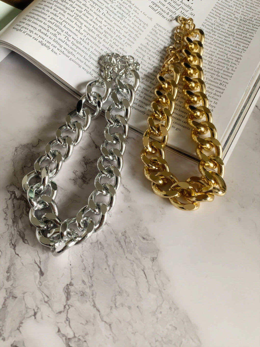 Luna Choker (Silver)
